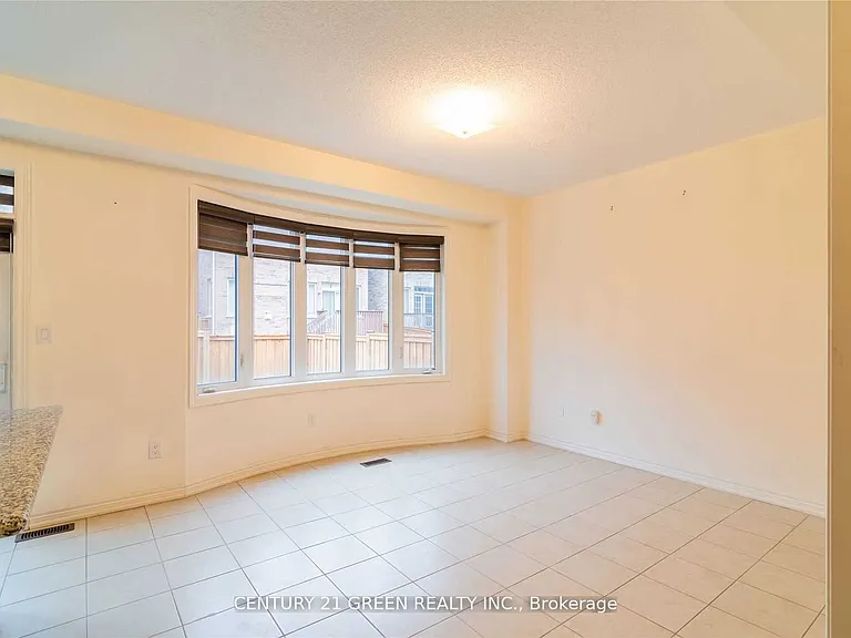 73 Thornbush Blvd — Photo 8