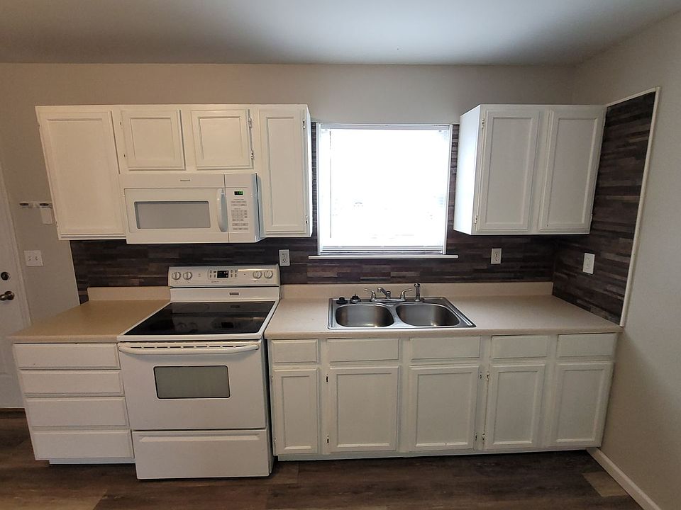 Bruer Park Gardens Apartments Truesdale MO 745 Wabash St Warrenton