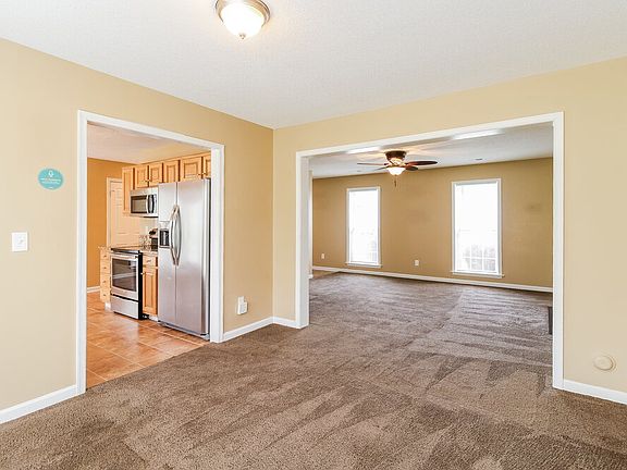 5th image of 2424 Glen Laurel Dr