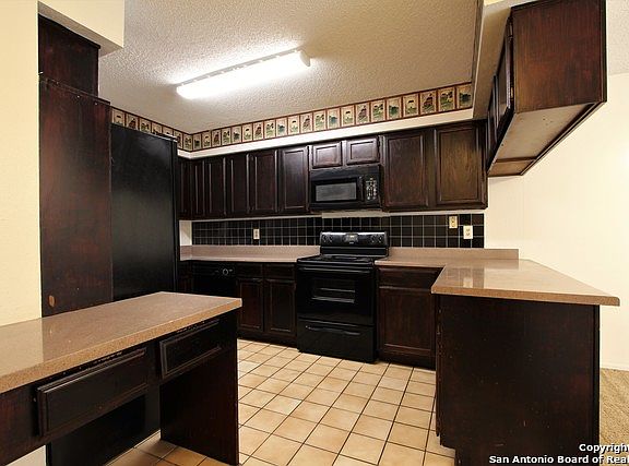 4th image of 4922 Ali Ave APT 4