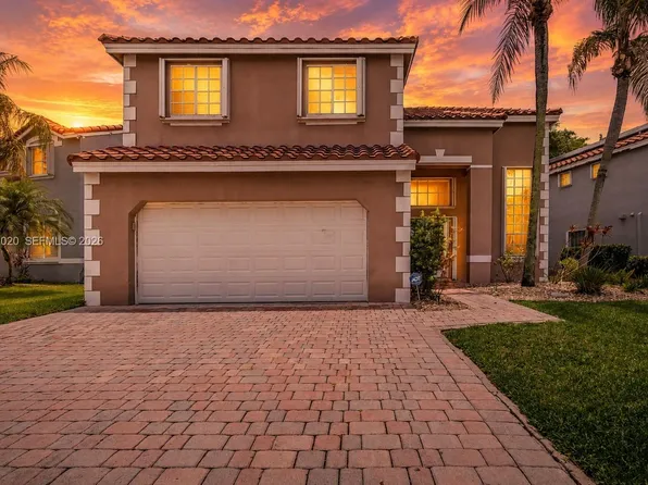 303 Bridgeton Rd, Weston, FL 33326