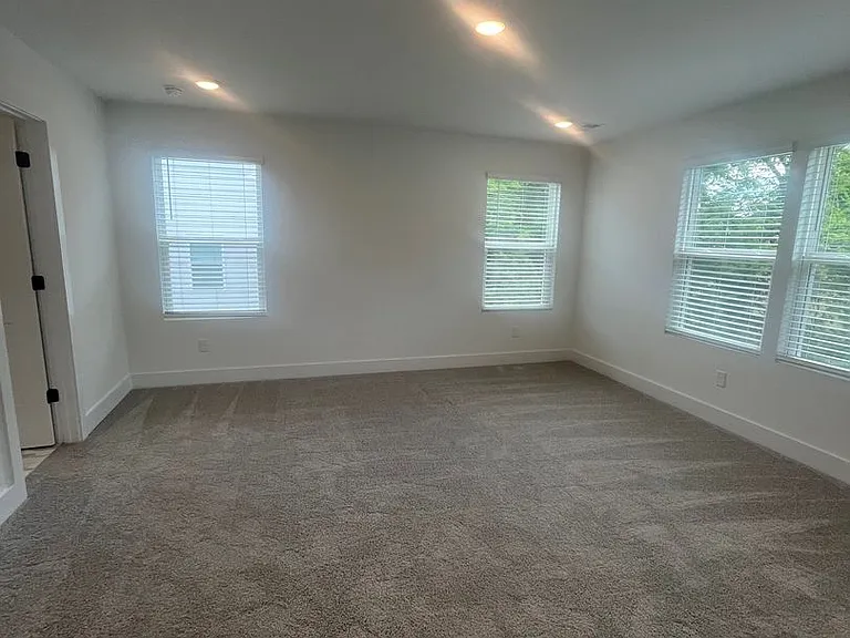 149 Rose Hannah Dr — Photo 16