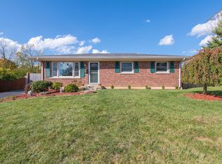 529 Folkstone Dr, Lexington, KY 40517