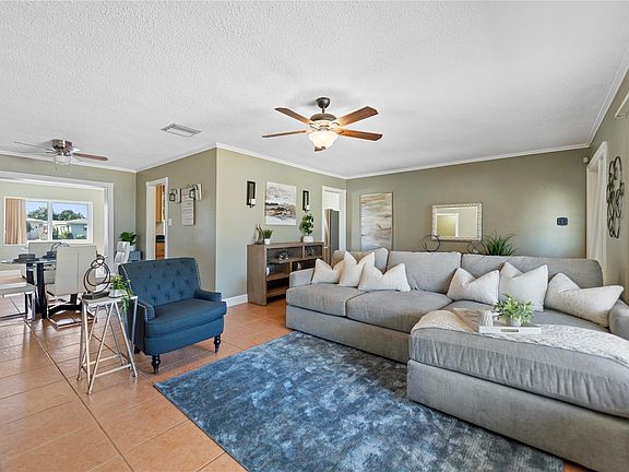 3rd image of 6716 NW 59th Street