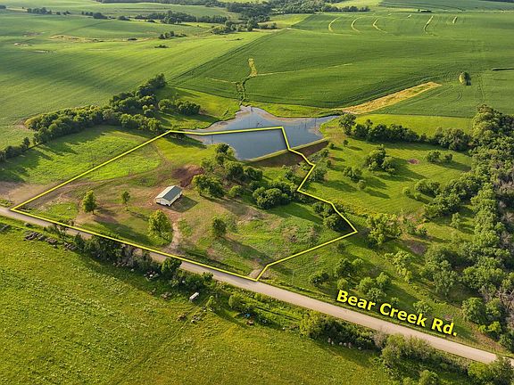 3rd image of 15215 Bear Creek Rd