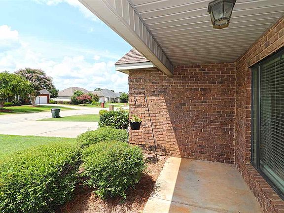 5th image of 115 Cedarland Dr