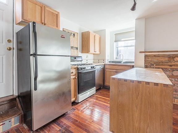 3rd image of 361 Van Brunt St #2A