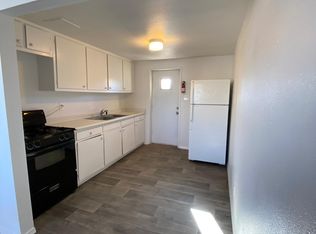 2501 Barcelona Rd SW #3, Albuquerque, NM 87105
