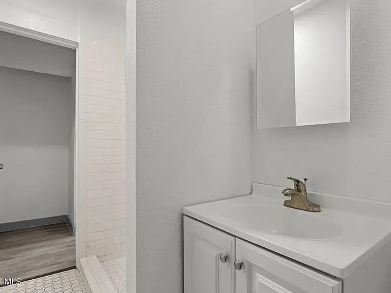2105 Murchison Dr #2105 — Photo 5