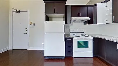 273 Saint George St — Photo 12