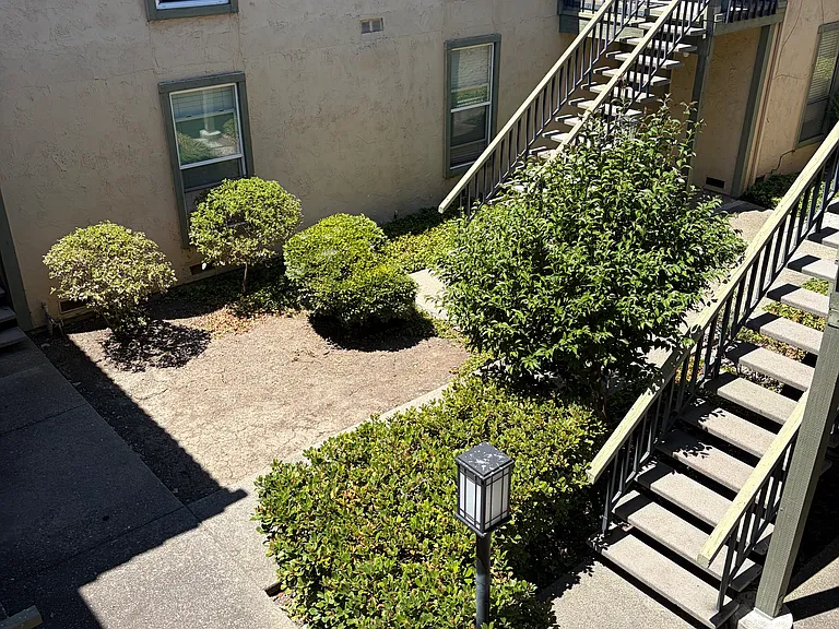 1851 Harrison St #8 — Photo 12