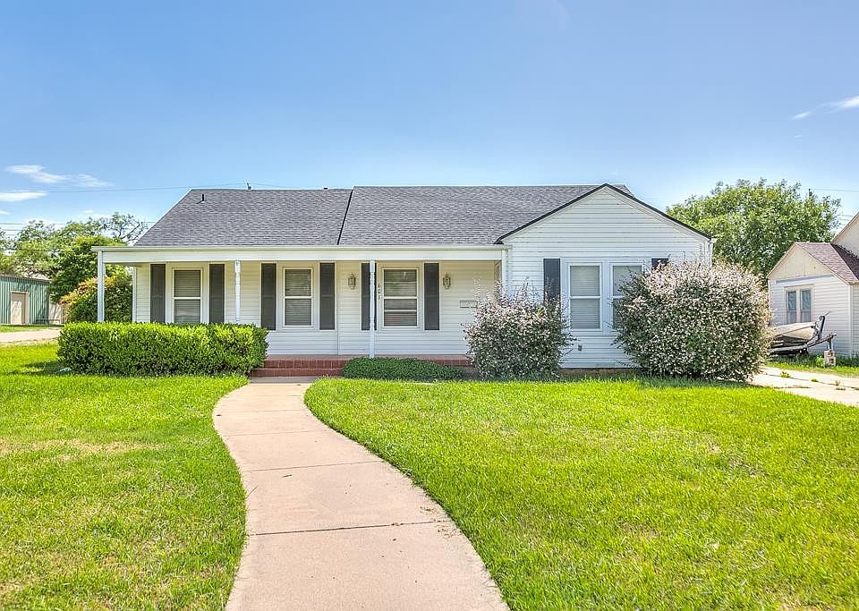 1st image of 601 N 3rd St