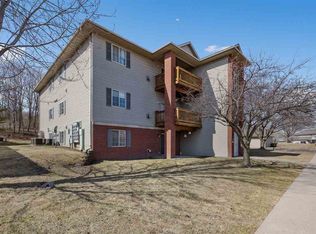 2268 Holiday Rd APT 401, Coralville, IA 52241