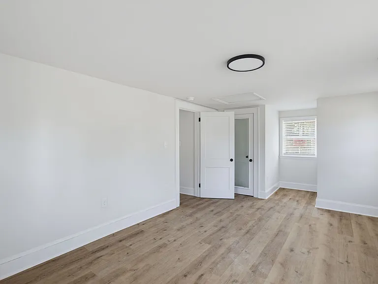 1370 Seminole Dr — Photo 18