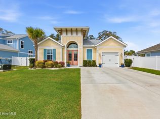 1574 Harbour Place Dr, Calabash, NC 28467