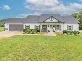 242 Plunkett Creek Rd, Gordonsville, TN 38563