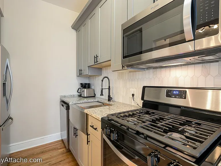 2004 15th St NW #2B — Photo 13