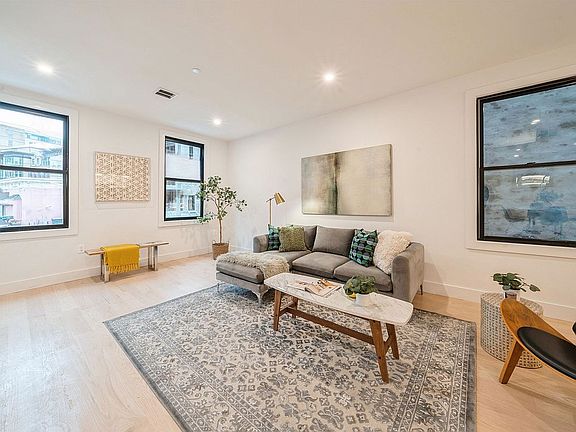 3rd image of 22 Bright St #1