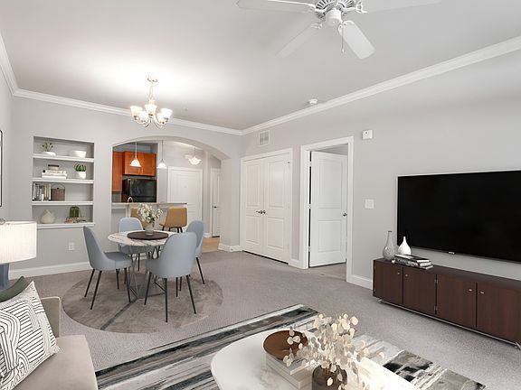 2nd image of 710 Villagio Pl #403