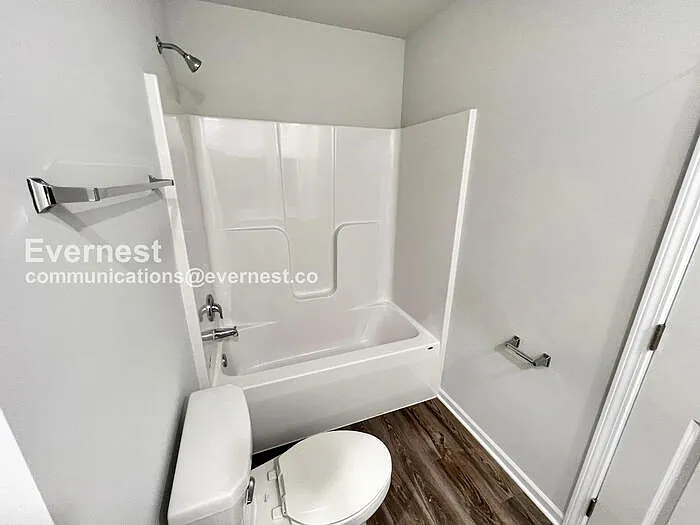 4101 Olive St — Photo 8