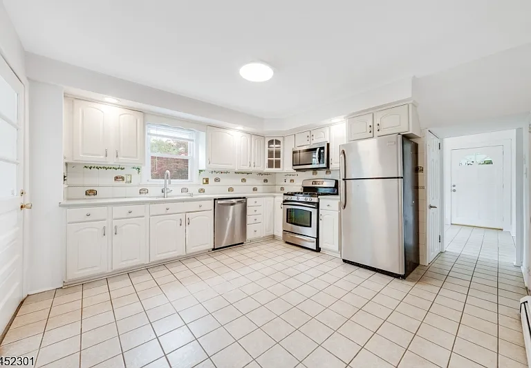 275 E Mount Pleasant Ave — Photo 19