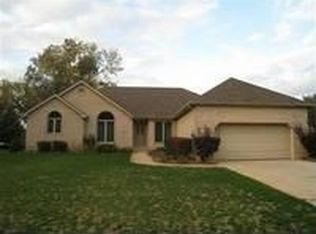 313 Kenbridge Ct, Valparaiso, IN 46385