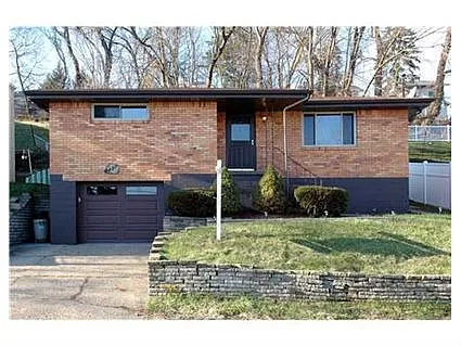4457 Morefield St photo 1