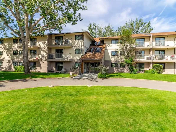855 E Columbia Blvd W #209, Lethbridge, AB T1K 5B8