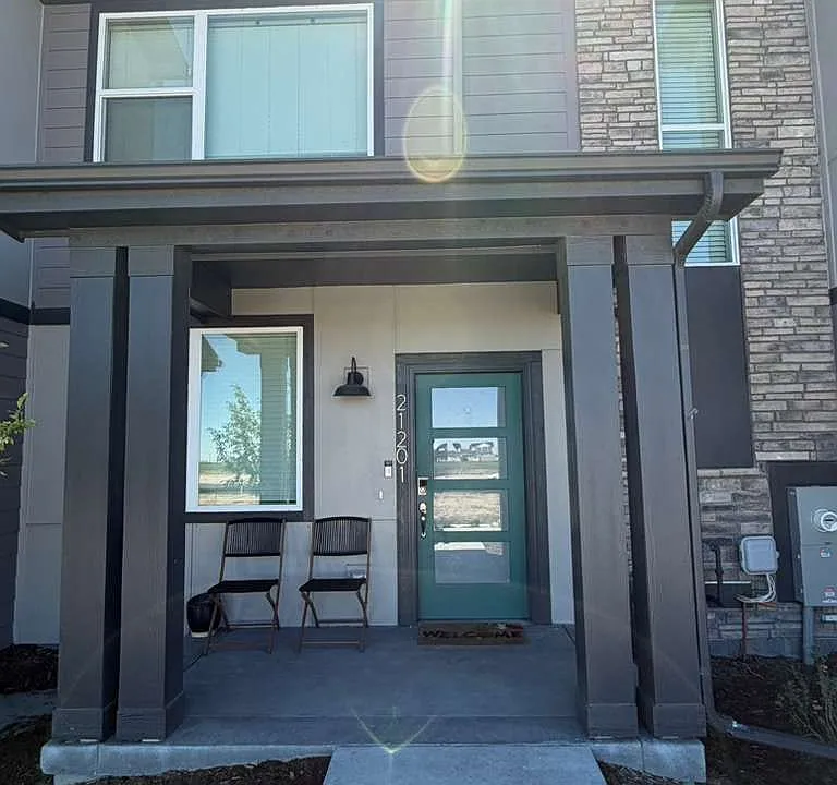 21201 E 63rd Dr