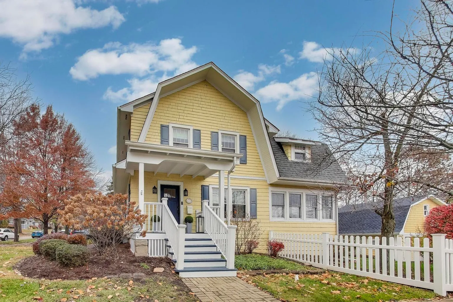 45 S Thurlow St photo 1