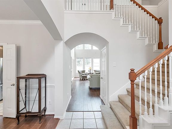 5th image of 4303 Bobolink Cir