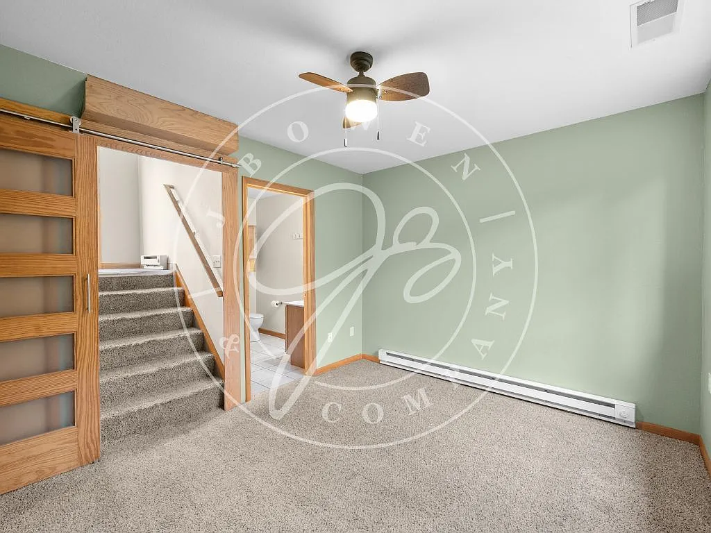 3 bed, 3.0 bath, 1817 sqft, $2,775 — Photo 3