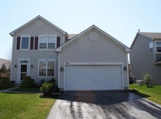 1971 Wilson Creek Cir, Aurora, IL 60503