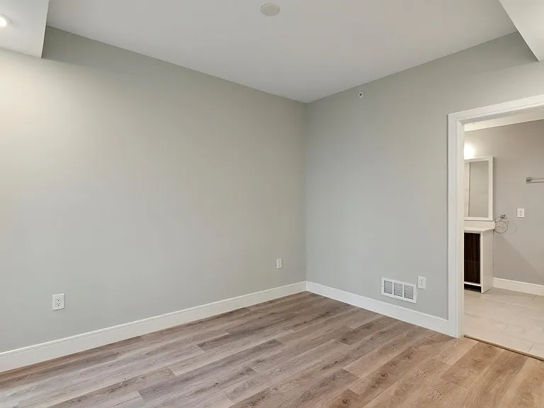 1222 N Marshall St #102A — Photo 12