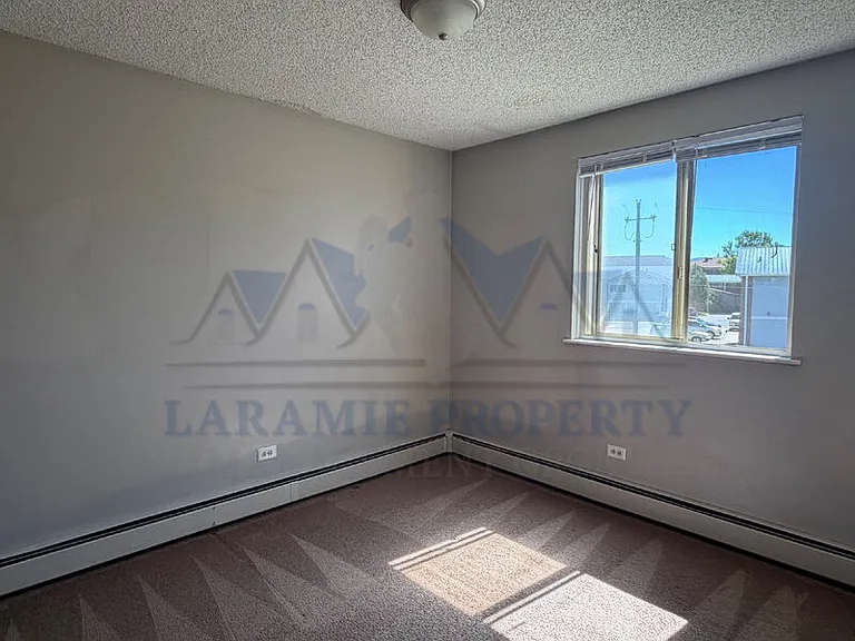 411 S 26th St #7 — Photo 8