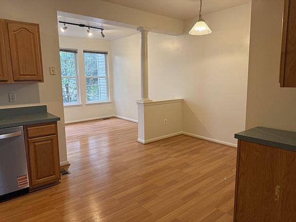 3rd image of 192 Tilden Way