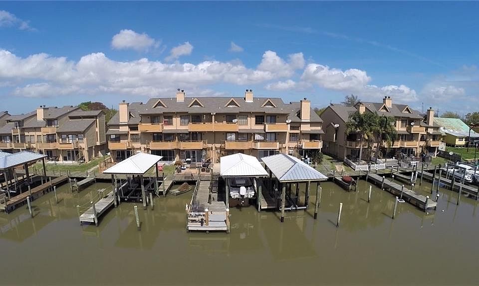 1st image of 44 Lake Breeze Dr #44