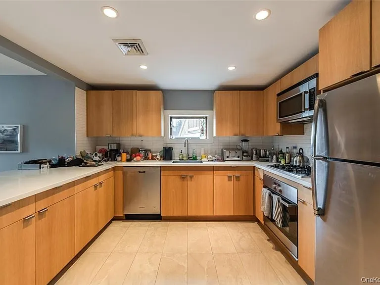 44 Main St #2 — Photo 9