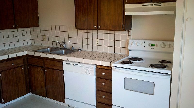 2nd image of 1300 Mauna Cir
