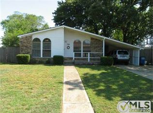 705 Windmere Cir, Corinth, TX 76210
