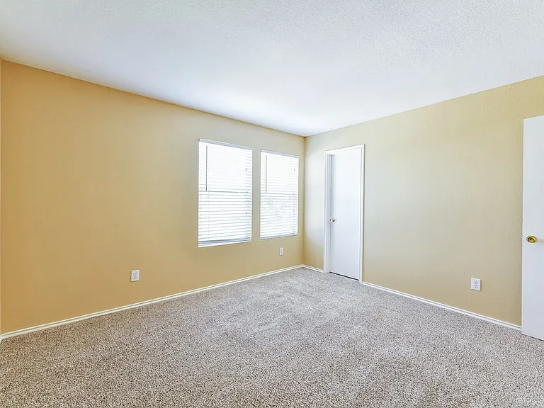 7906 Ashland Springs Ln — Photo 14