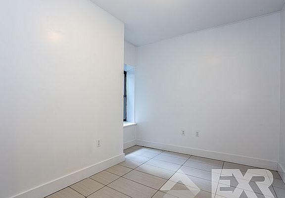 4th image of 103 Quincy St