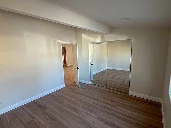 4th image of 8252 Redbush Ln