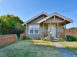 1939 12th St, North Bend, OR 97459