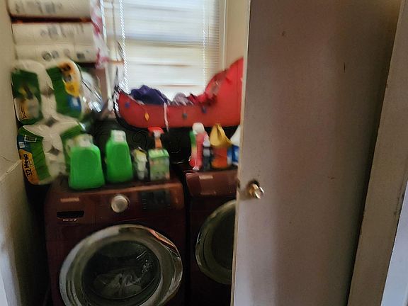 5th image of 1927 Leighton Ave
