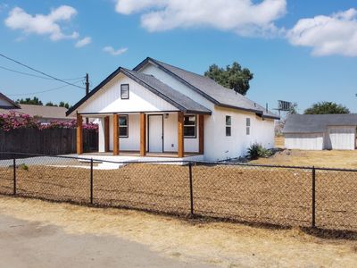 187 S Cloverleaf Street, Porterville, CA, 93257