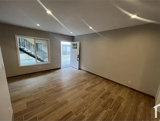 13425 Vanowen St #1 — Photo 15