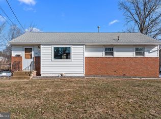 46 Shelburne Dr, Ewing, NJ 08638