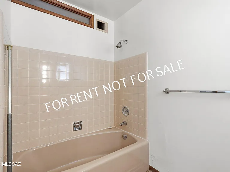 4565 E Quivira Dr — Photo 23
