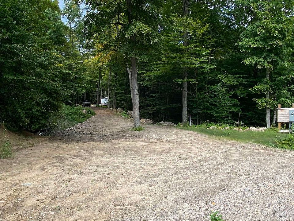 1st image of 26 Backwoods Rd